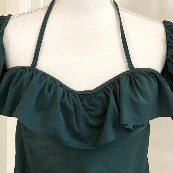 French Connection One Piece Green Ruffle Off Shoulder Swimsuit Size Med NWT B5 - Picture 10 of 10